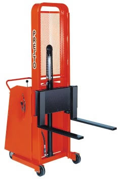 Battery Operated Counterweight Stacker