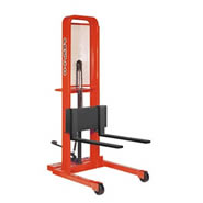 hydraulic manual stackers